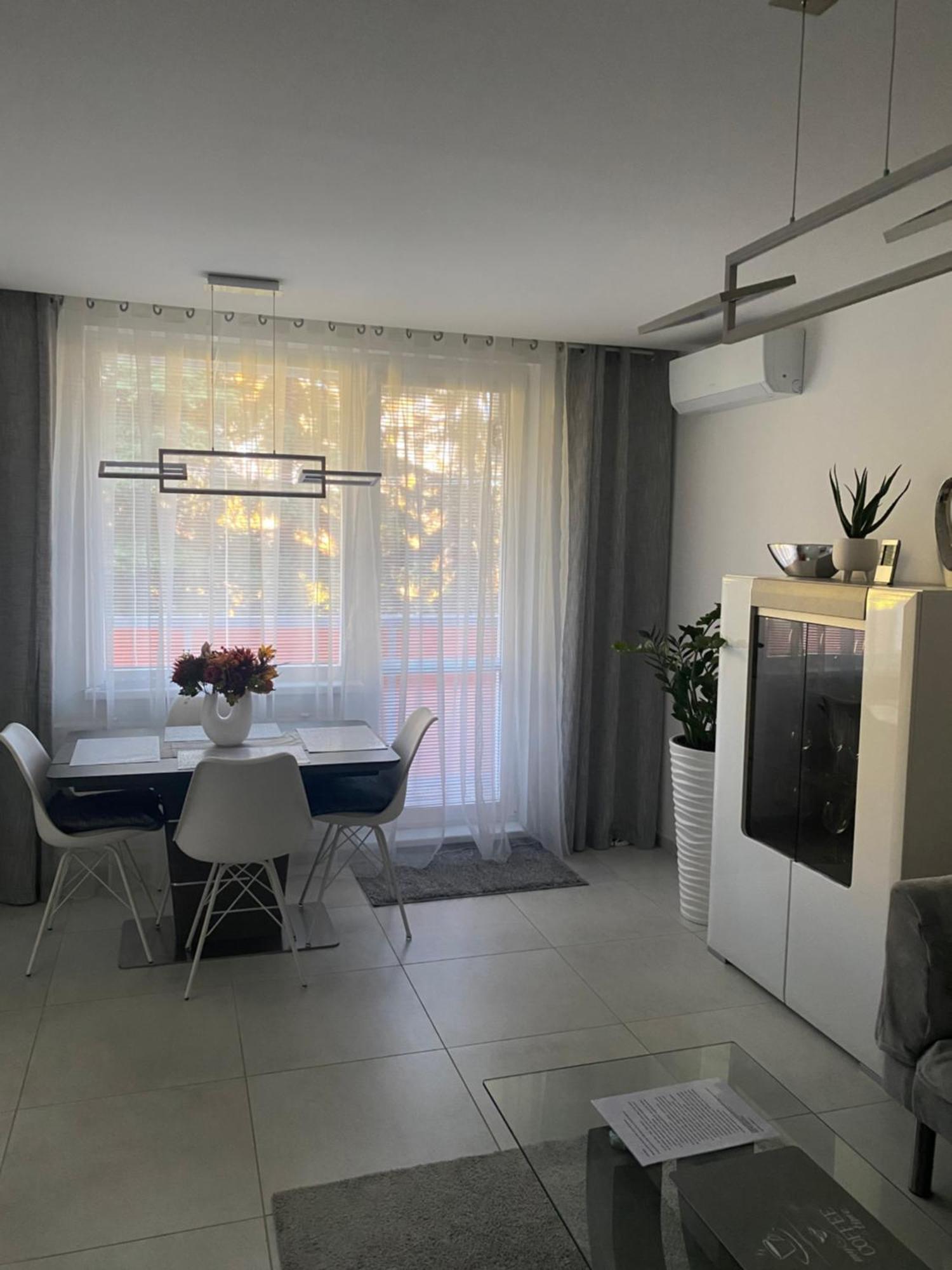 Apartman نيترا المظهر الخارجي الصورة